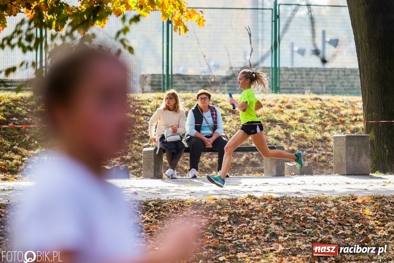 Zdjęcie w galerii na portalu naszraciborz.pl: Uczniowie SP 15 i SP 18 najlepsi w finale miejskim biegów przełajowych wiadomości z regionu