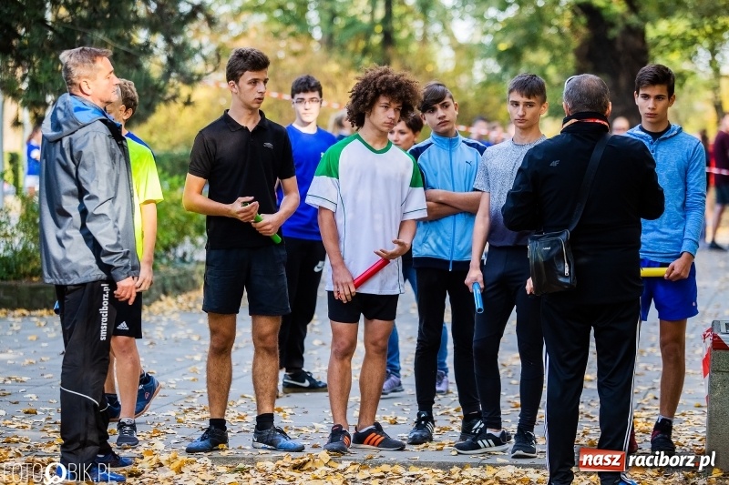Zdjęcie w galerii na portalu naszraciborz.pl: Uczniowie SP 15 i SP 18 najlepsi w finale miejskim biegów przełajowych wiadomości z regionu