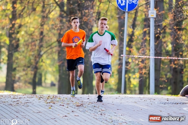 Zdjęcie w galerii na portalu naszraciborz.pl: Uczniowie SP 15 i SP 18 najlepsi w finale miejskim biegów przełajowych wiadomości z regionu