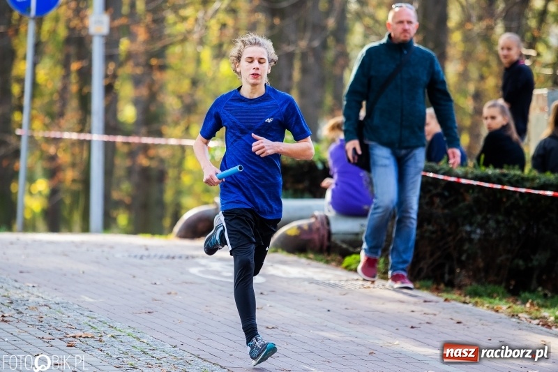 Zdjęcie w galerii na portalu naszraciborz.pl: Uczniowie SP 15 i SP 18 najlepsi w finale miejskim biegów przełajowych wiadomości z regionu