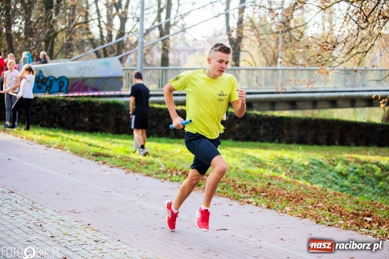 Zdjęcie w galerii na portalu naszraciborz.pl: Uczniowie SP 15 i SP 18 najlepsi w finale miejskim biegów przełajowych wiadomości z regionu