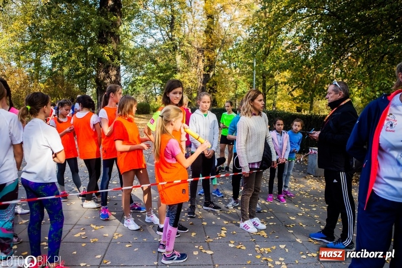 Zdjęcie w galerii na portalu naszraciborz.pl: Uczniowie SP 15 i SP 18 najlepsi w finale miejskim biegów przełajowych wiadomości z regionu