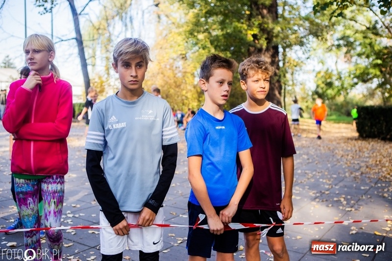Zdjęcie w galerii na portalu naszraciborz.pl: Uczniowie SP 15 i SP 18 najlepsi w finale miejskim biegów przełajowych wiadomości z regionu
