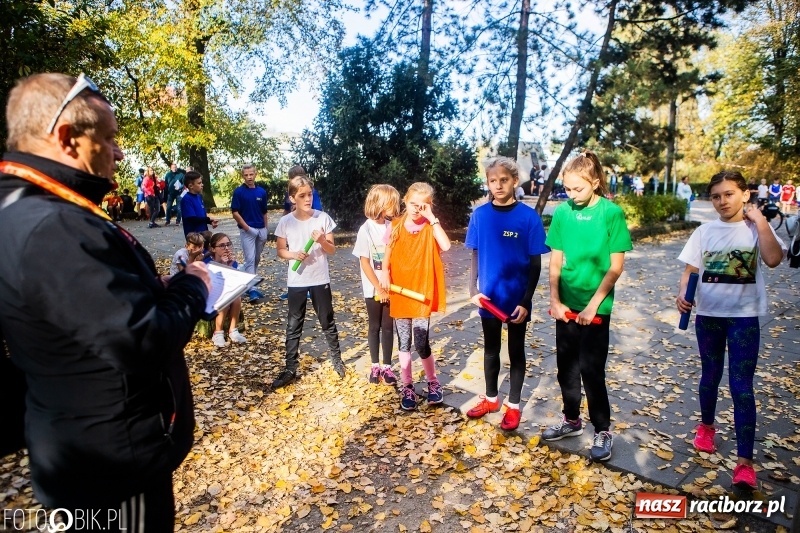 Zdjęcie w galerii na portalu naszraciborz.pl: Uczniowie SP 15 i SP 18 najlepsi w finale miejskim biegów przełajowych wiadomości z regionu
