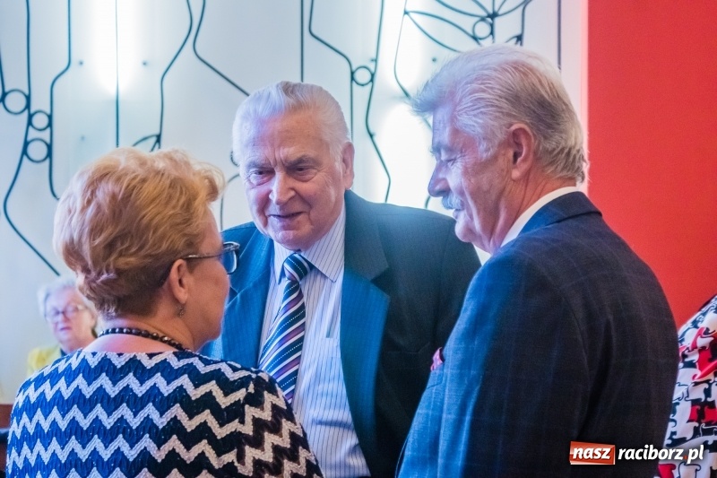 Zdjęcie w galerii na portalu naszraciborz.pl: Członkowie ZNP świętowali Dzień Edukacji Narodowej wiadomości z regionu