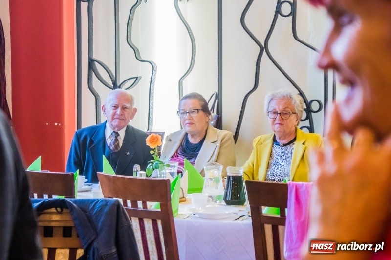 Zdjęcie w galerii na portalu naszraciborz.pl: Członkowie ZNP świętowali Dzień Edukacji Narodowej wiadomości z regionu