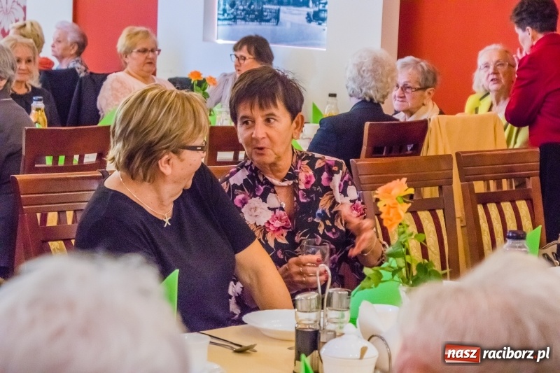 Zdjęcie w galerii na portalu naszraciborz.pl: Członkowie ZNP świętowali Dzień Edukacji Narodowej wiadomości z regionu