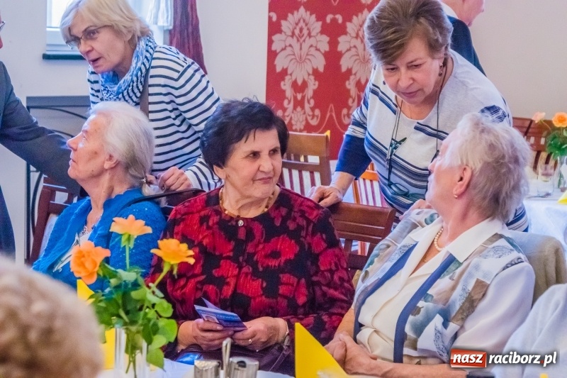 Zdjęcie w galerii na portalu naszraciborz.pl: Członkowie ZNP świętowali Dzień Edukacji Narodowej wiadomości z regionu