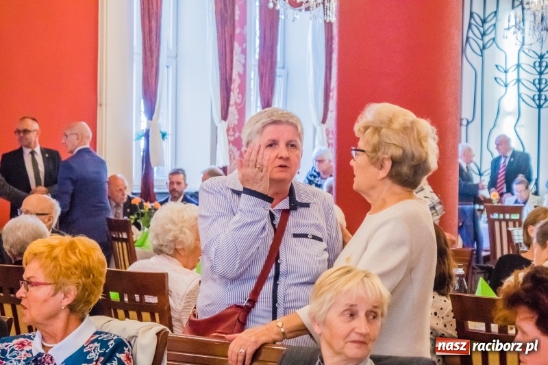 Zdjęcie w galerii na portalu naszraciborz.pl: Członkowie ZNP świętowali Dzień Edukacji Narodowej wiadomości z regionu