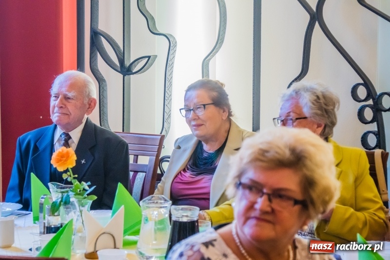 Zdjęcie w galerii na portalu naszraciborz.pl: Członkowie ZNP świętowali Dzień Edukacji Narodowej wiadomości z regionu