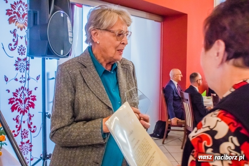 Zdjęcie w galerii na portalu naszraciborz.pl: Członkowie ZNP świętowali Dzień Edukacji Narodowej wiadomości z regionu