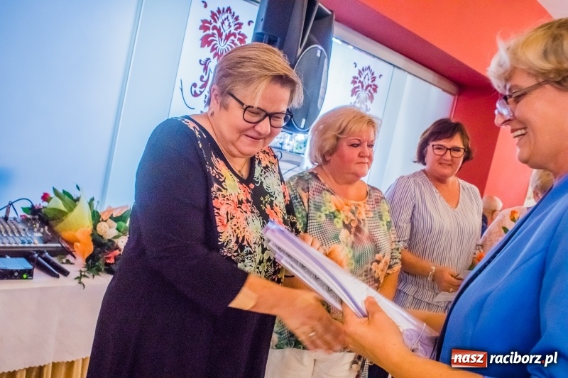 Zdjęcie w galerii na portalu naszraciborz.pl: Członkowie ZNP świętowali Dzień Edukacji Narodowej wiadomości z regionu