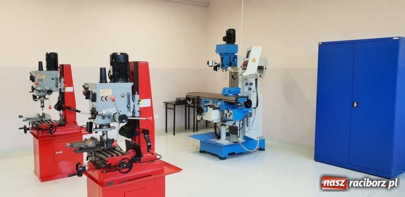 Zdjęcie w galerii na portalu naszraciborz.pl: Osiemnaście pracowni do praktycznej nauki zawodu w szkołach powiatu wiadomości z regionu