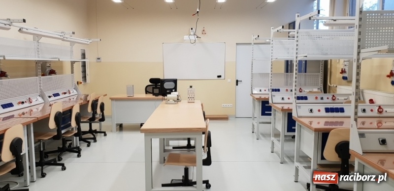 Zdjęcie w galerii na portalu naszraciborz.pl: Osiemnaście pracowni do praktycznej nauki zawodu w szkołach powiatu wiadomości z regionu