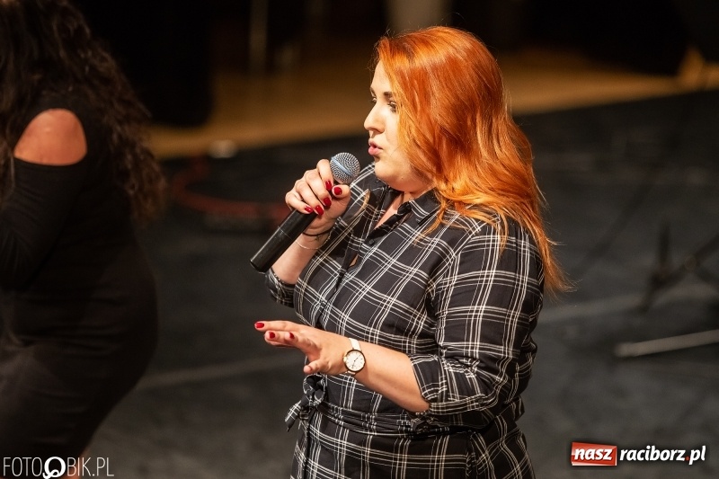 Zdjęcie w galerii na portalu naszraciborz.pl: Energetyczny koncert raciborskiej orkiestry dętej Plania i zespołu The Chance wiadomości z regionu