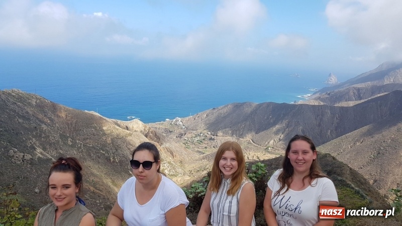 Zdjęcie w galerii na portalu naszraciborz.pl: Uczniowie raciborskiego Gastronomika poznają tajniki kuchni hiszpańskiej wiadomości z regionu