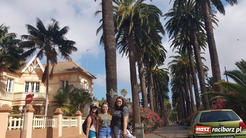 Zdjęcie w galerii na portalu naszraciborz.pl: Uczniowie raciborskiego Gastronomika poznają tajniki kuchni hiszpańskiej wiadomości z regionu