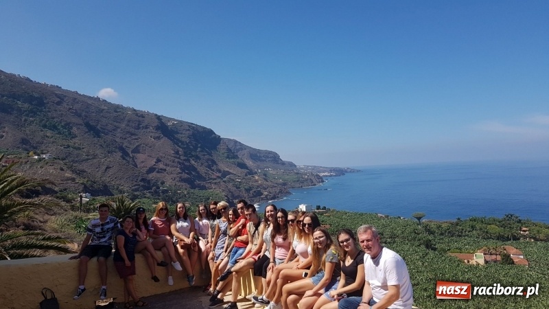 Zdjęcie w galerii na portalu naszraciborz.pl: Uczniowie raciborskiego Gastronomika poznają tajniki kuchni hiszpańskiej wiadomości z regionu