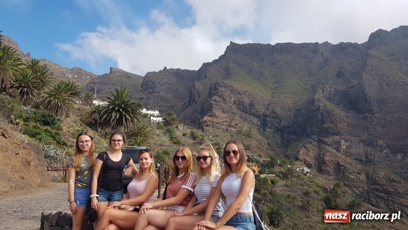 Zdjęcie w galerii na portalu naszraciborz.pl: Uczniowie raciborskiego Gastronomika poznają tajniki kuchni hiszpańskiej wiadomości z regionu