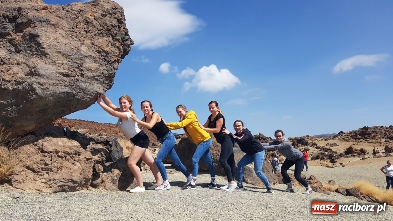 Zdjęcie w galerii na portalu naszraciborz.pl: Uczniowie raciborskiego Gastronomika poznają tajniki kuchni hiszpańskiej wiadomości z regionu