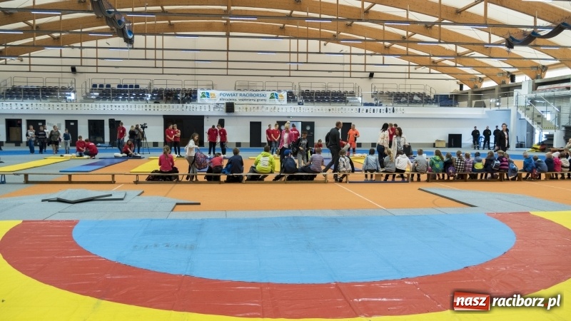 Zdjęcie w galerii na portalu naszraciborz.pl: Europejski Dzień Przywracania Czynności Serca w Szkole Mistrzostwa Sportowego wiadomości z regionu