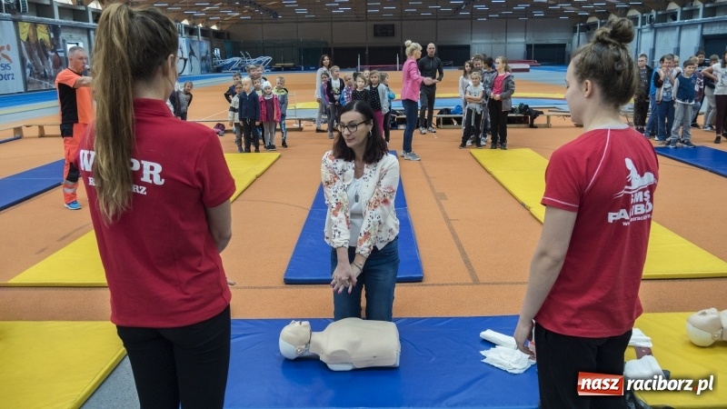 Zdjęcie w galerii na portalu naszraciborz.pl: Europejski Dzień Przywracania Czynności Serca w Szkole Mistrzostwa Sportowego wiadomości z regionu