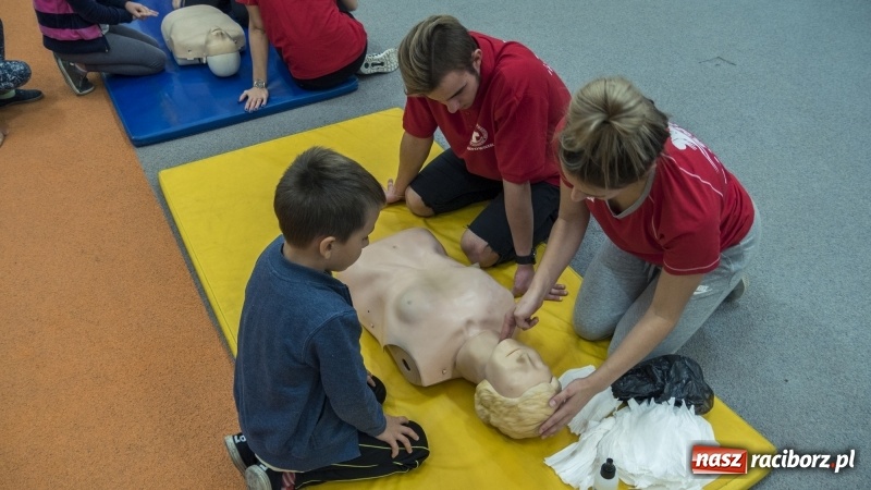 Zdjęcie w galerii na portalu naszraciborz.pl: Europejski Dzień Przywracania Czynności Serca w Szkole Mistrzostwa Sportowego wiadomości z regionu