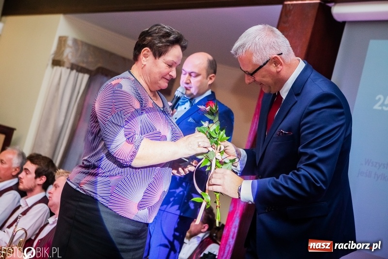 Zdjęcie w galerii na portalu naszraciborz.pl: 25 lat Gminy Kornowac świętowano w Rzuchowie  wiadomości z regionu