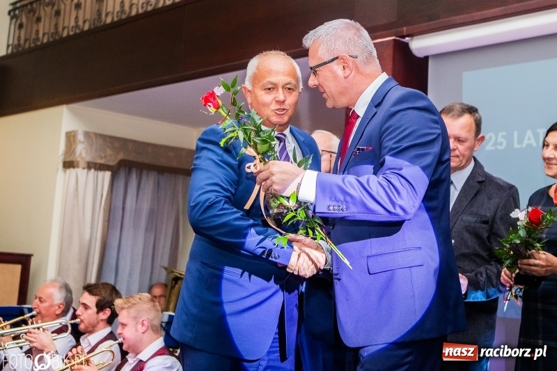 Zdjęcie w galerii na portalu naszraciborz.pl: 25 lat Gminy Kornowac świętowano w Rzuchowie  wiadomości z regionu