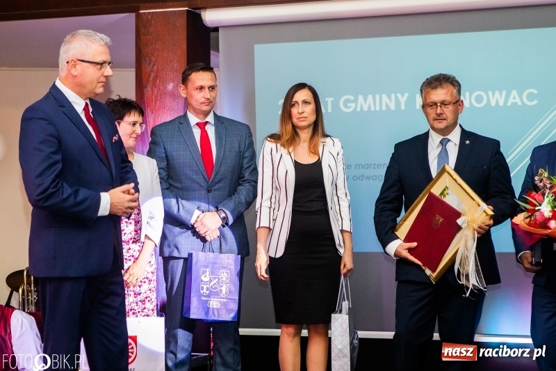 Zdjęcie w galerii na portalu naszraciborz.pl: 25 lat Gminy Kornowac świętowano w Rzuchowie  wiadomości z regionu