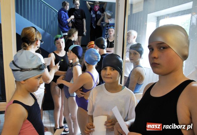 Zdjęcie w galerii na portalu naszraciborz.pl: Pływaczki z Moskwy w Raciborzu wiadomości z regionu