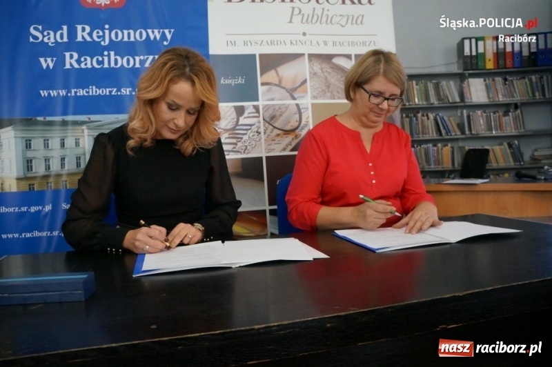 Zdjęcie w galerii na portalu naszraciborz.pl: Raciborscy dzielnicowi wzięli udział w debacie o mediacji wiadomości z regionu