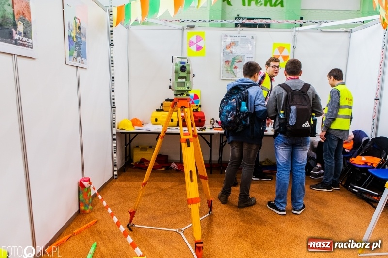 Zdjęcie w galerii na portalu naszraciborz.pl: Raciborski Festiwal Perspektyw. Arena Rafako pełna młodzieży  wiadomości z regionu