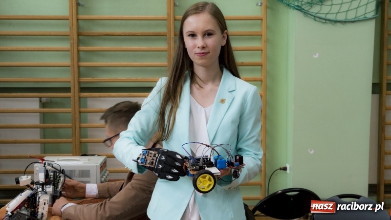 Zdjęcie w galerii na portalu naszraciborz.pl: Raciborski Festiwal Perspektyw. Arena Rafako pełna młodzieży  wiadomości z regionu