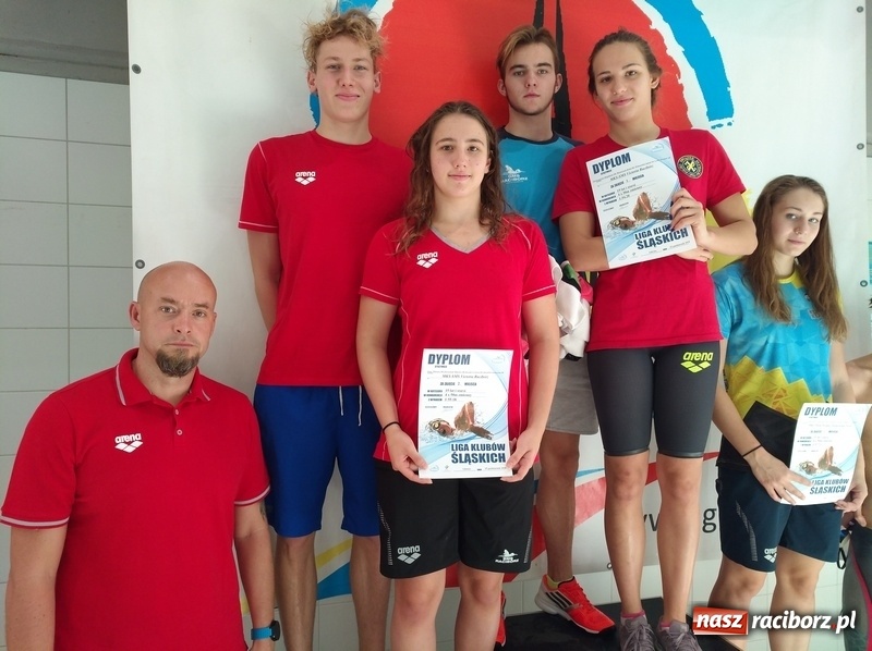 Zdjęcie w galerii na portalu naszraciborz.pl: Pływacki pogrom na zawodach w Gliwicach wiadomości z regionu