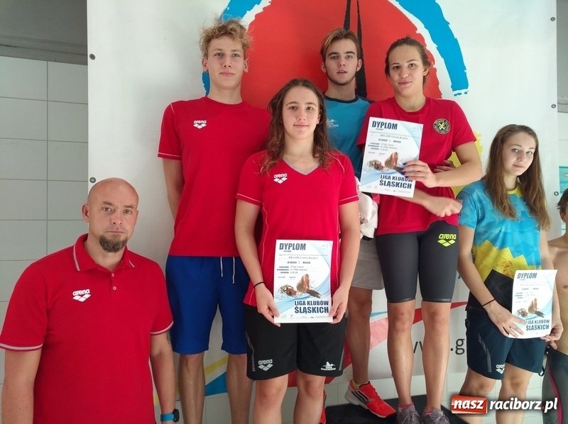 Zdjęcie w galerii na portalu naszraciborz.pl: Pływacki pogrom na zawodach w Gliwicach wiadomości z regionu