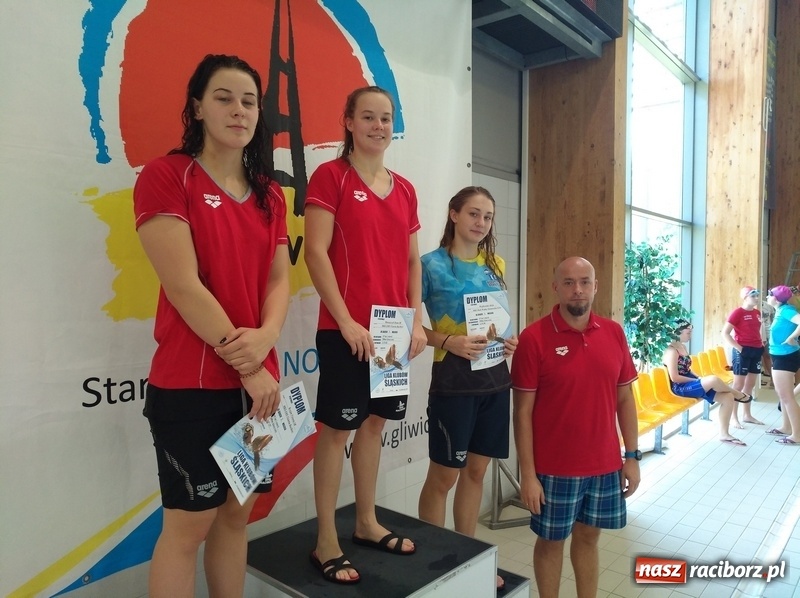 Zdjęcie w galerii na portalu naszraciborz.pl: Pływacki pogrom na zawodach w Gliwicach wiadomości z regionu