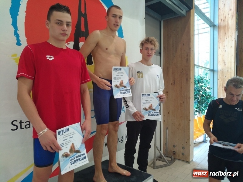 Zdjęcie w galerii na portalu naszraciborz.pl: Pływacki pogrom na zawodach w Gliwicach wiadomości z regionu