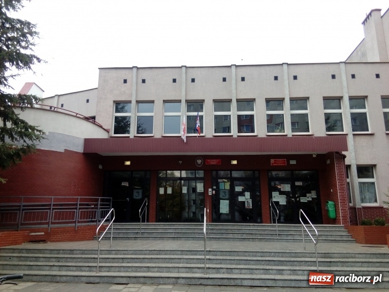 Zdjęcie w galerii na portalu naszraciborz.pl: Filię biblioteki przy Żorskiej czeka przeprowadzka wiadomości z regionu