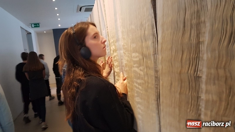 Zdjęcie w galerii na portalu naszraciborz.pl: Uczniowie SP 15 z wizytą w Auschwitz-Birkenau wiadomości z regionu