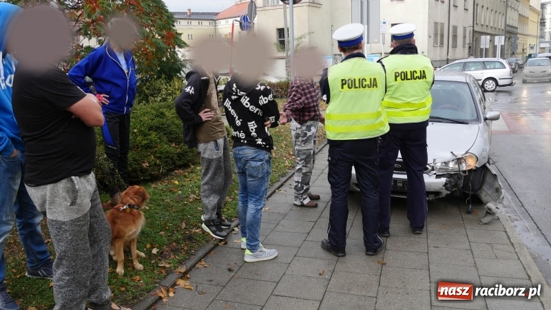 Zdjęcie w galerii na portalu naszraciborz.pl: Trzy kolizje na raciborskich drogach  wiadomości z regionu