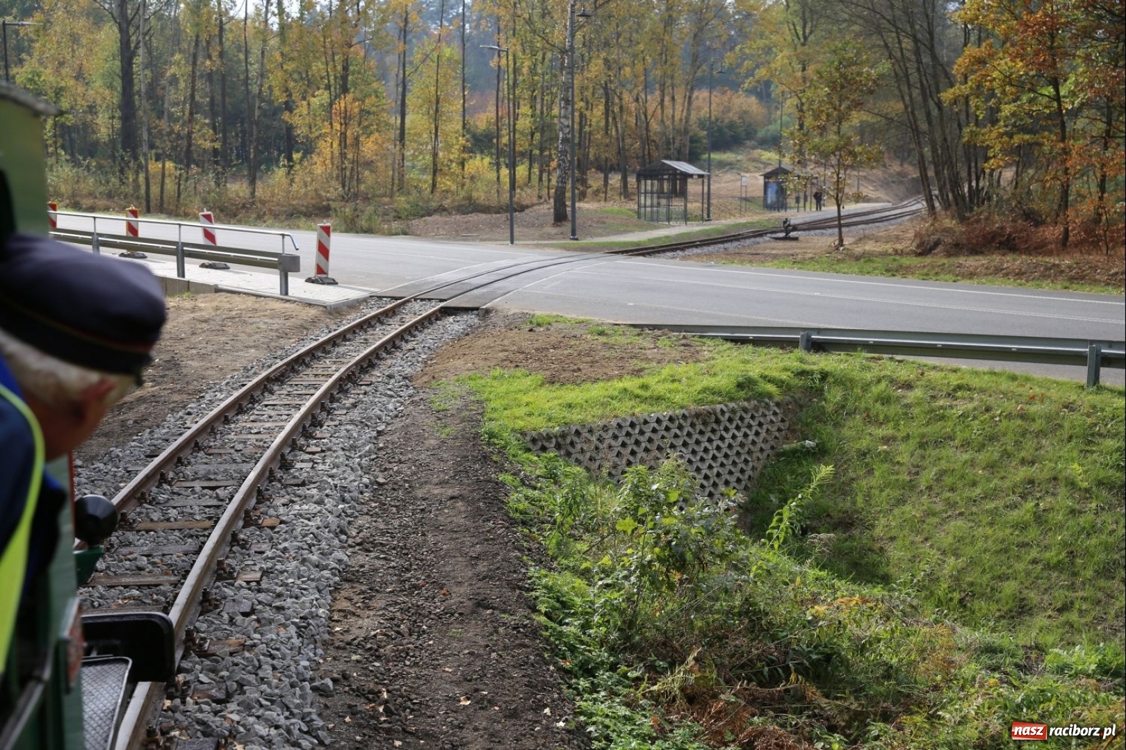 Zdjęcie w galerii na portalu naszraciborz.pl: Trasa kolejki wąskotorowej stała się dłuższa. Teraz pociąg dojedzie do Stodół wiadomości z regionu