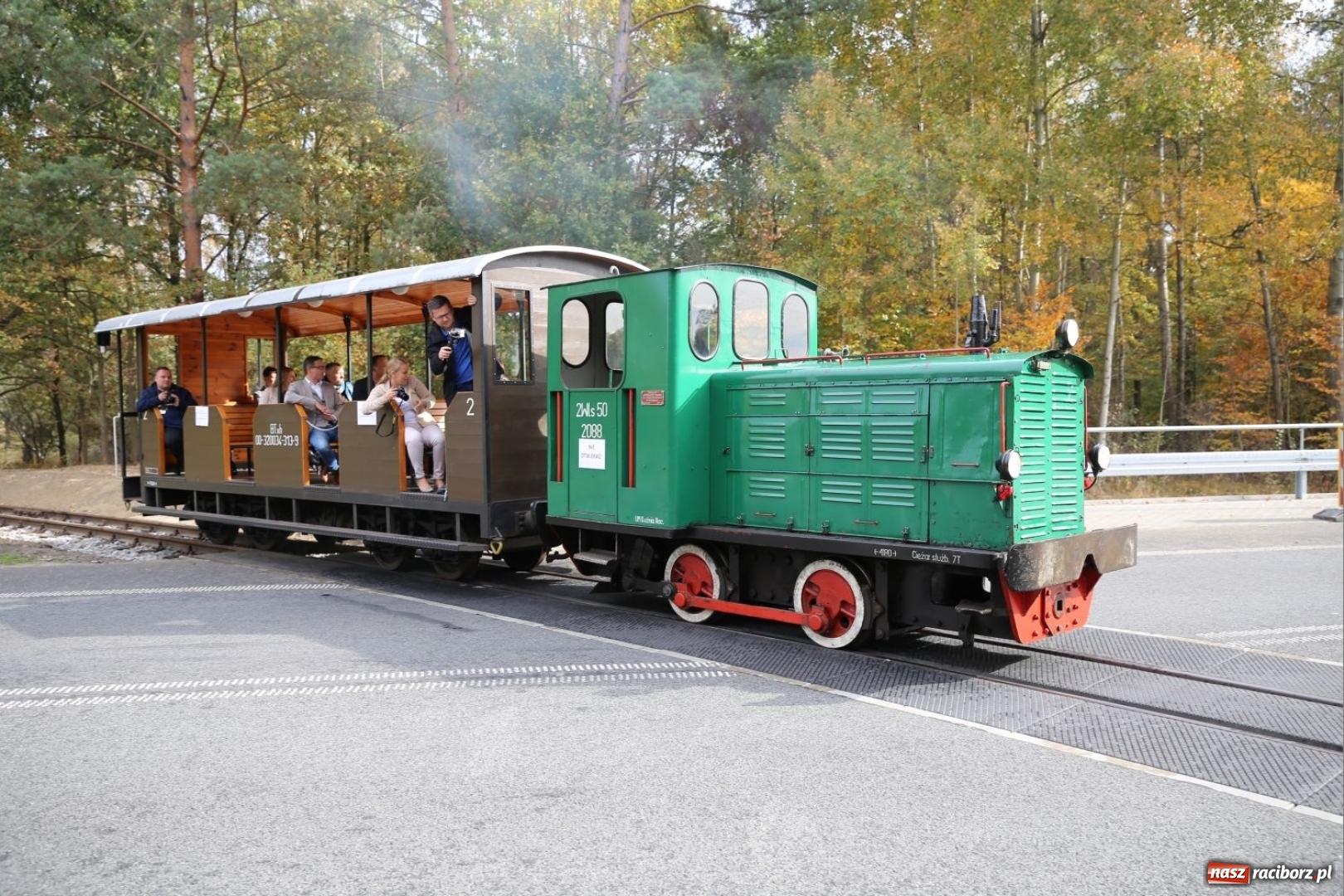Zdjęcie w galerii na portalu naszraciborz.pl: Trasa kolejki wąskotorowej stała się dłuższa. Teraz pociąg dojedzie do Stodół wiadomości z regionu