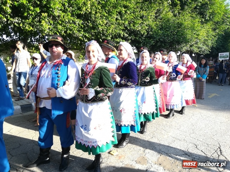 Zdjęcie w galerii na portalu naszraciborz.pl: Zespół Raciborzanie rozpoczął nowy sezon taneczny w dalekich Indiach wiadomości z regionu