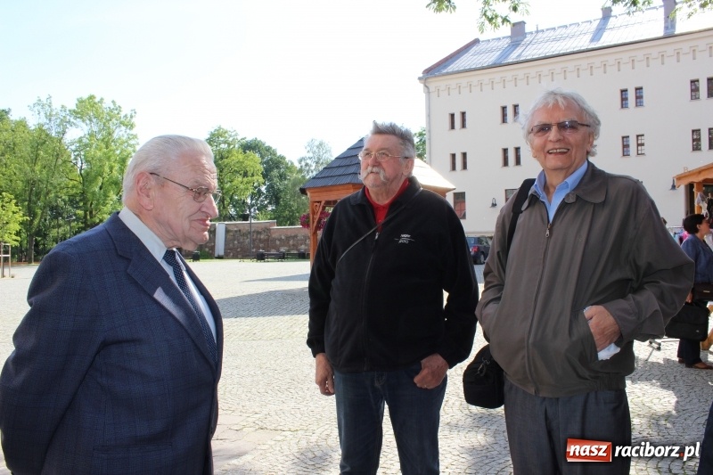 Zdjęcie w galerii na portalu naszraciborz.pl: Racibórz pożegna Karola Magierę, zasłużonego działacza TMZR  wiadomości z regionu
