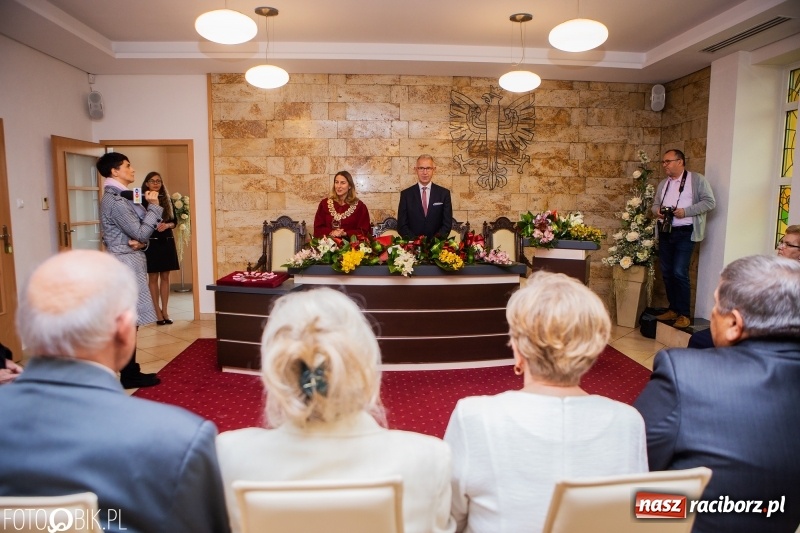 Zdjęcie w galerii na portalu naszraciborz.pl: Pięćdziesiąt lat minęło jak jeden dzień. Złote gody w raciborskim USC wiadomości z regionu