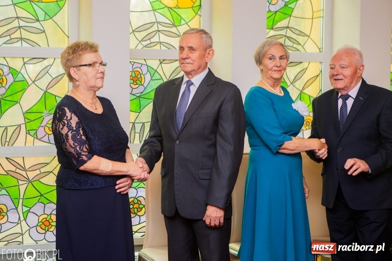 Zdjęcie w galerii na portalu naszraciborz.pl: Pięćdziesiąt lat minęło jak jeden dzień. Złote gody w raciborskim USC wiadomości z regionu
