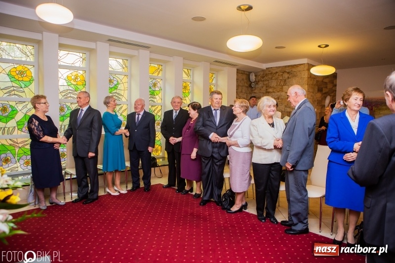 Zdjęcie w galerii na portalu naszraciborz.pl: Pięćdziesiąt lat minęło jak jeden dzień. Złote gody w raciborskim USC wiadomości z regionu