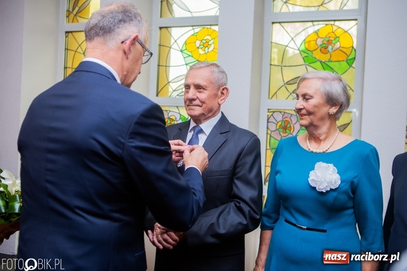 Zdjęcie w galerii na portalu naszraciborz.pl: Pięćdziesiąt lat minęło jak jeden dzień. Złote gody w raciborskim USC wiadomości z regionu