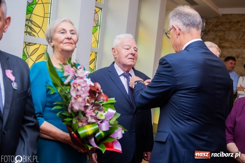 Zdjęcie w galerii na portalu naszraciborz.pl: Pięćdziesiąt lat minęło jak jeden dzień. Złote gody w raciborskim USC wiadomości z regionu